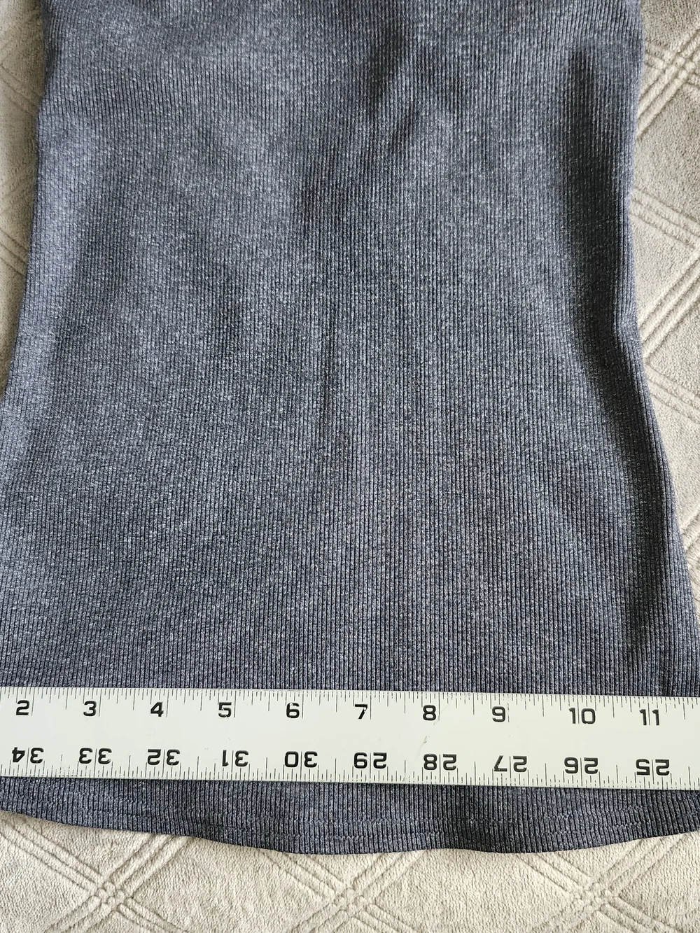 Alo Women's Gray V-Neck Ribbed Padded Crisscross Workout Yoga Tank Top Size XS